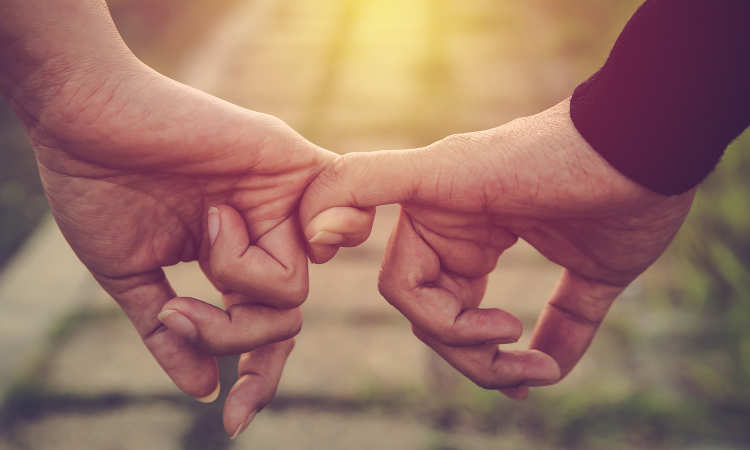 Post thumbnail of Overcoming doubt, distance and illness, three couples tell us how love conquers all