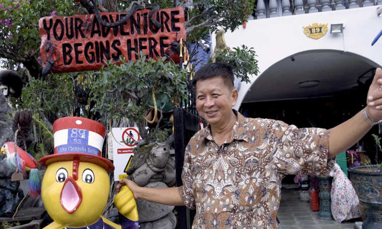 Post thumbnail of Man spends S$150,000 building a “theme park” to keep the kampung spirit alive
