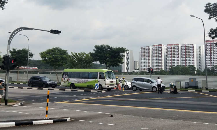 Post thumbnail of Migrant workers form human shield to protect injured pedestrian