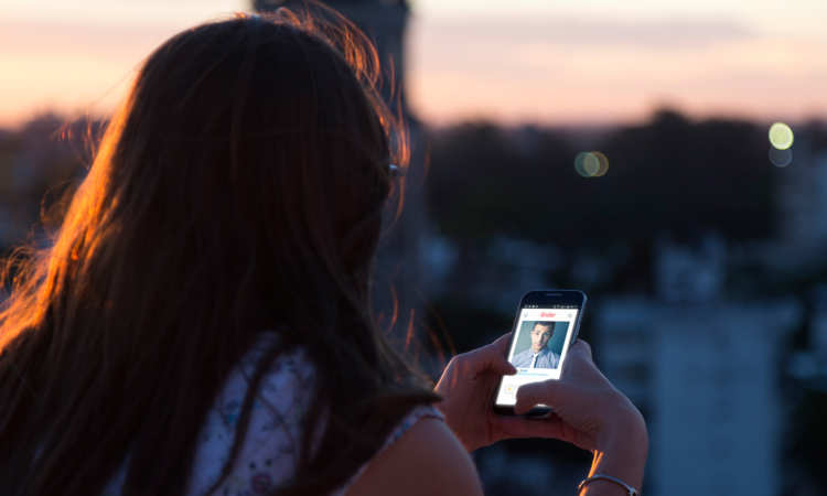Post thumbnail of Tinder dating: If you want to see your date again, don’t be a creep