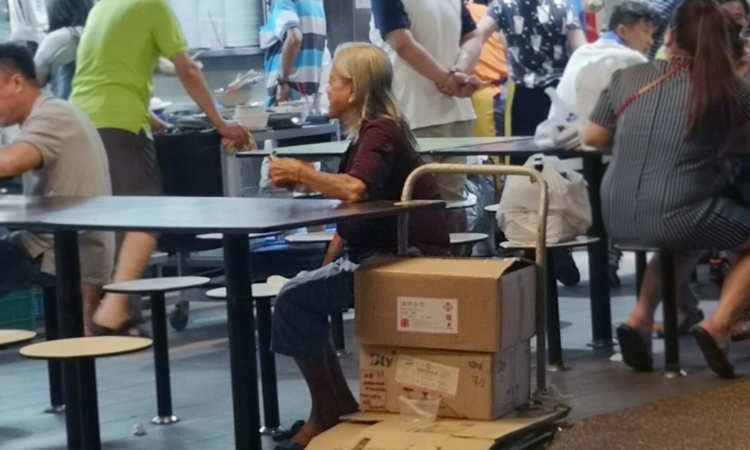 Post thumbnail of Cardboard auntie incident is a reminder that we can help the vulnerable in our own small way
