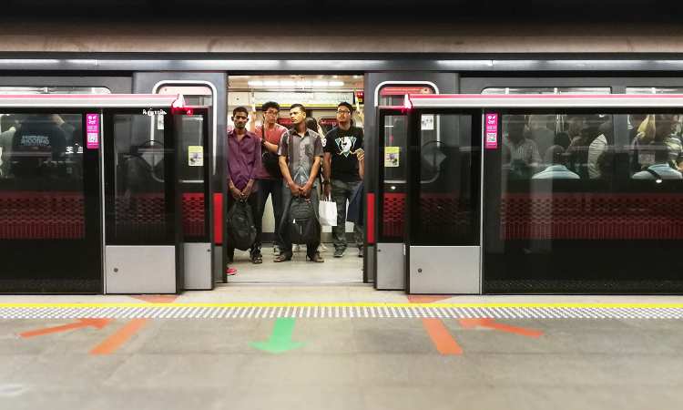 Post thumbnail of She was hurt and bleeding in the MRT – then a kind stranger defied the bystander effect to help