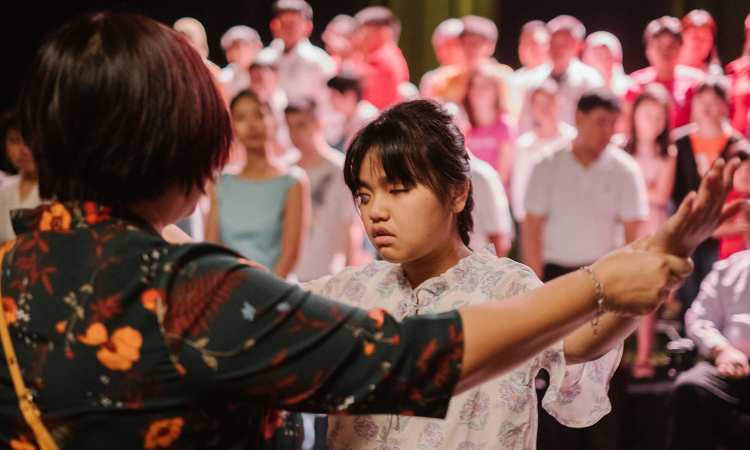 Post thumbnail of Local teen singer Adelyn Koh wants people to look beyond her visual disability and see the true her
