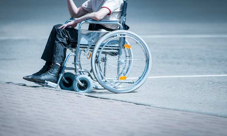 Post thumbnail of Driver who came to the rescue of stranded wheelchair user taught me a lesson in kindness