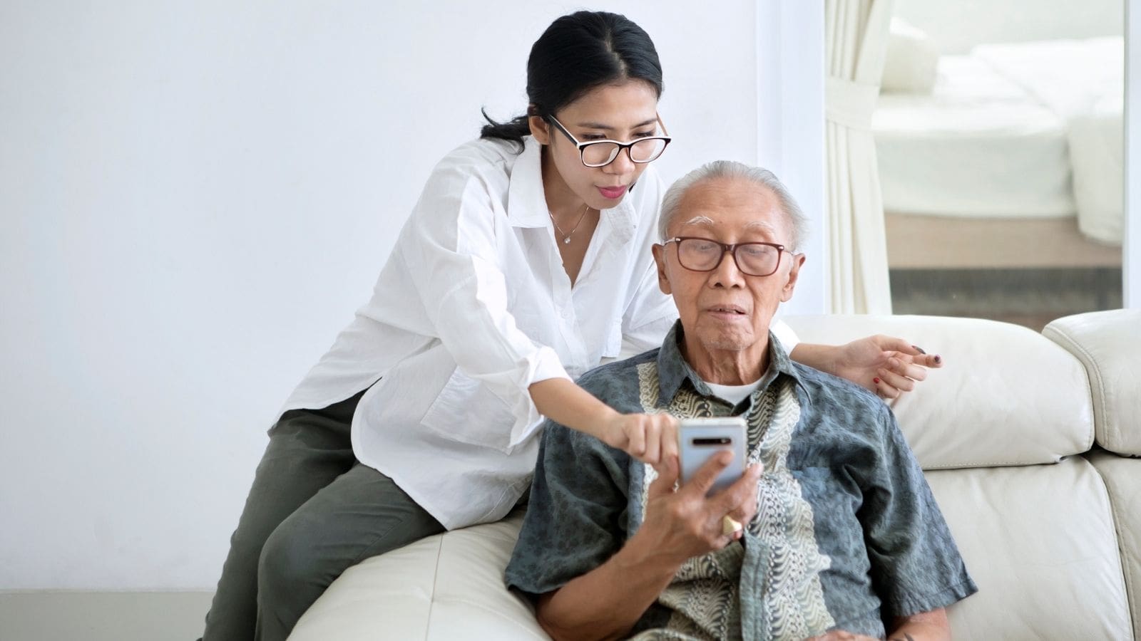 Post thumbnail of Are we forgetting our seniors in our haste to go digital?