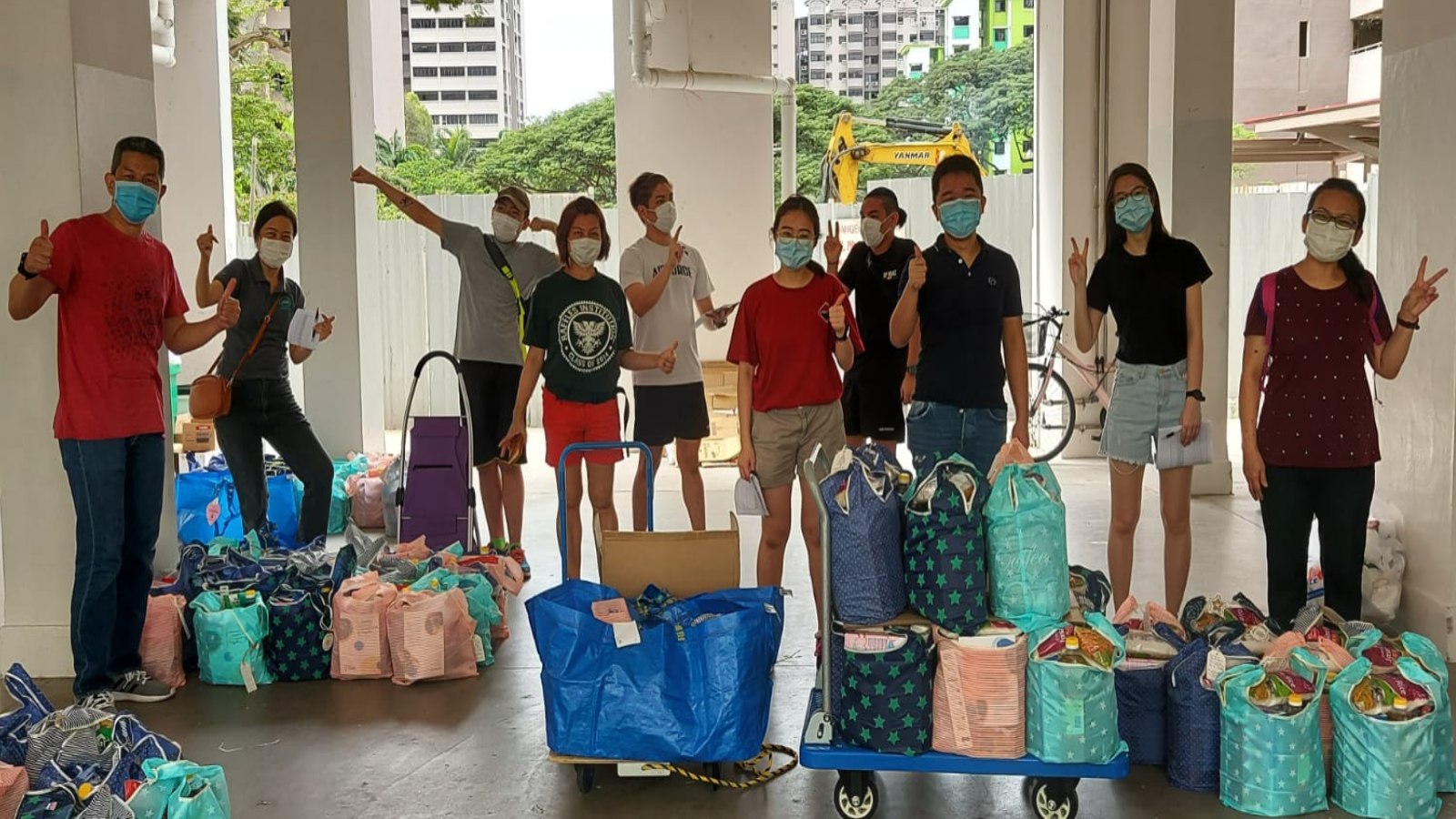 Post thumbnail of No such thing as a deed too small: Neighbours and volunteers come together to foster the kampung spirit