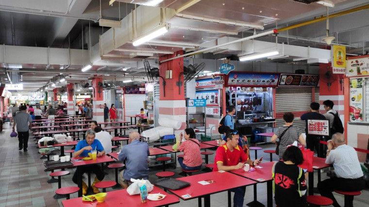 Keeping Tables Clean - Hawker Center