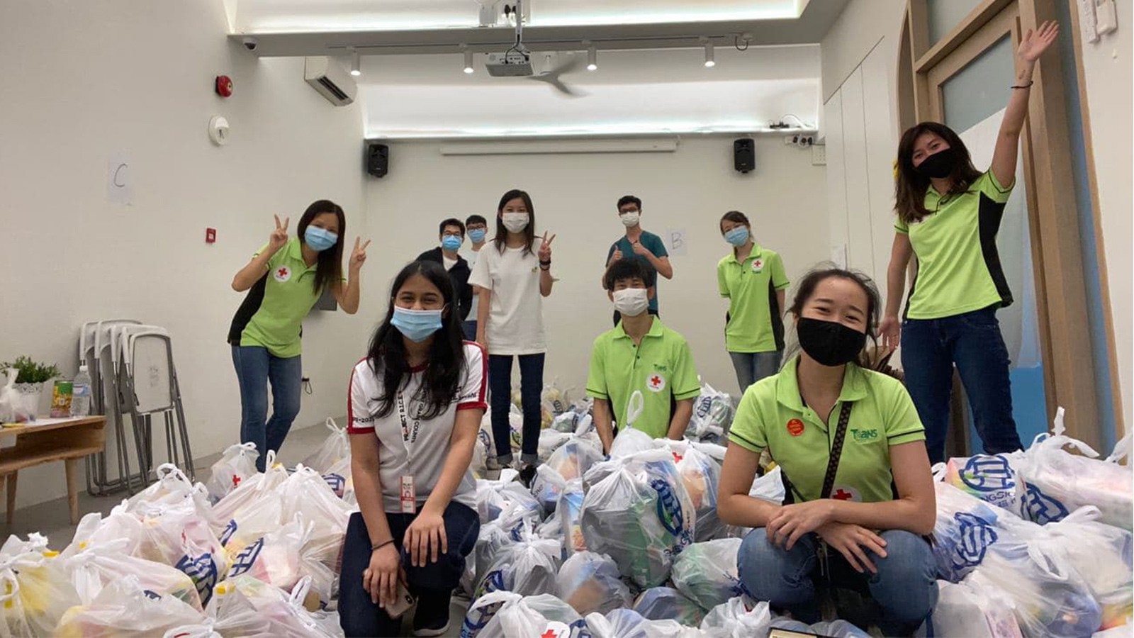 Post thumbnail of Youths raise more than $225,000 through online campaigns for needy families during Covid