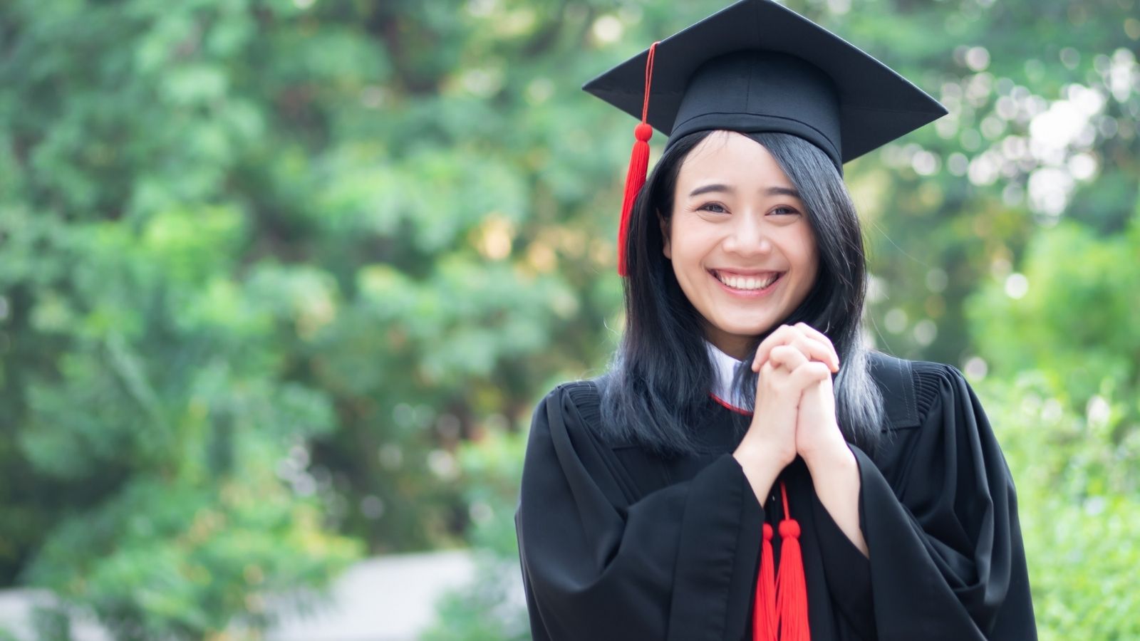 Post thumbnail of Scholarship stress: Is it worth putting academic pressure on students in Singapore?