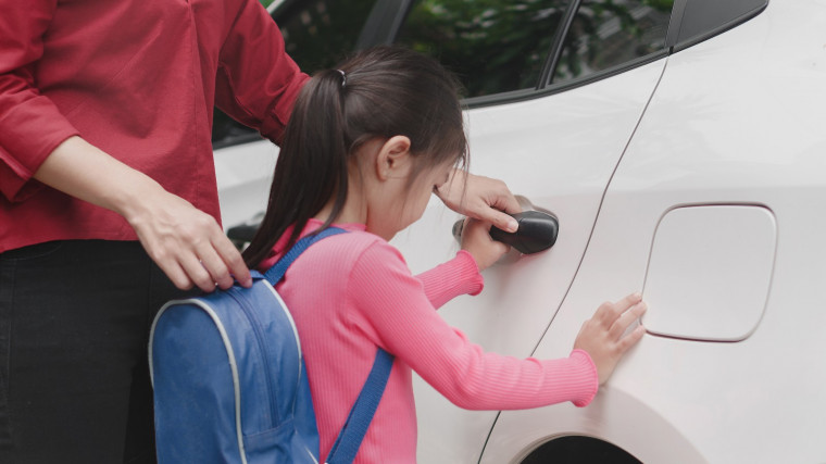Dropping Kids at School Singapore