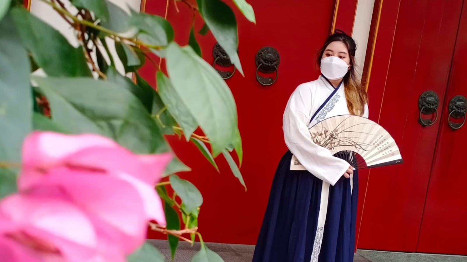 Post thumbnail of I wore hanfu to Chinatown and it was a freeing, exciting experience