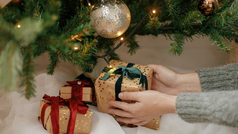 Spread charity cheer to celebrate Christmas and the end of the year!