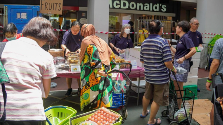 Better than goodie bags: Pop-up ‘supermarket’ lets needy choose what they need